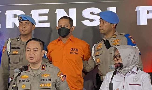 Mantan Kapolres Ngada AKBP Fajar. [Dok. Istimewa]